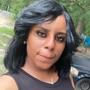 Meet your Posher, Lecia